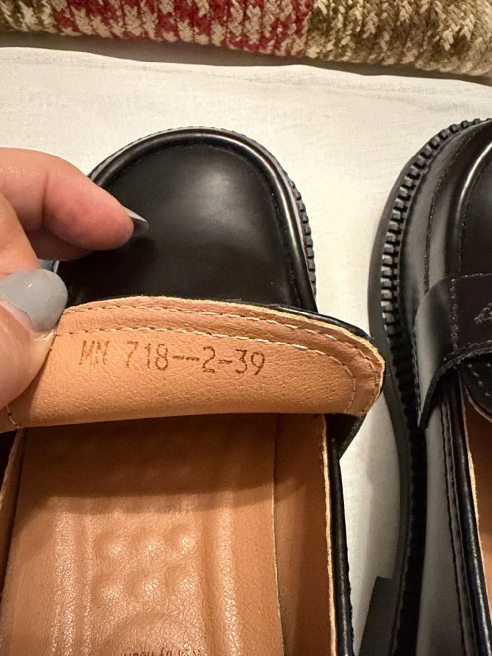 MANNI New Womens Comfortable Black Leather Wide Handmade  Toe Box Loafers sz 39